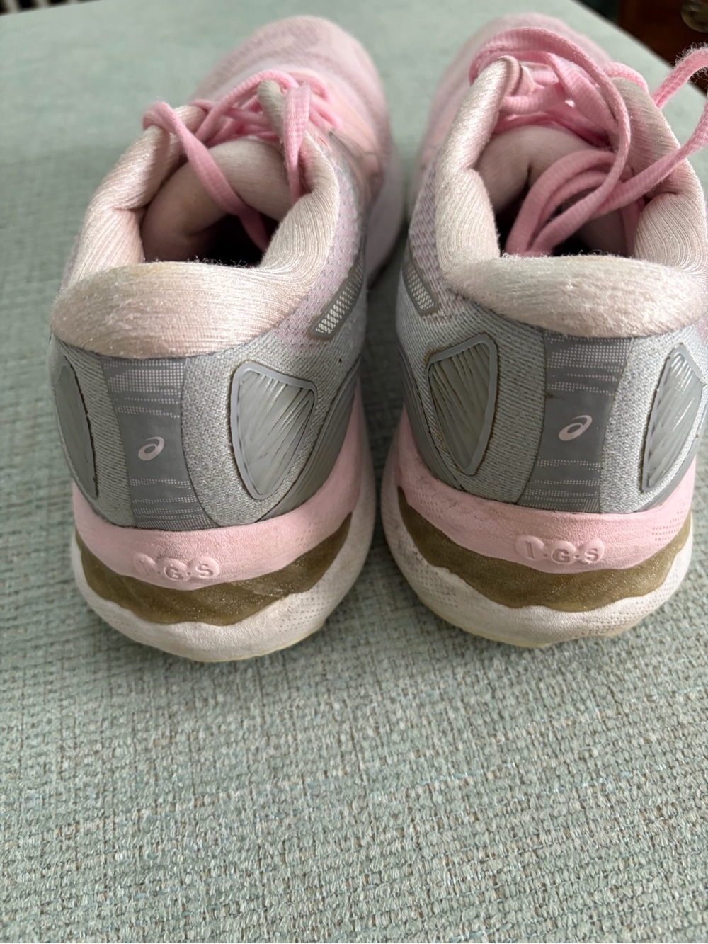 ASICS Gel Nimbus 23. Pink Salt. 9.5 - Picture 6 of 9